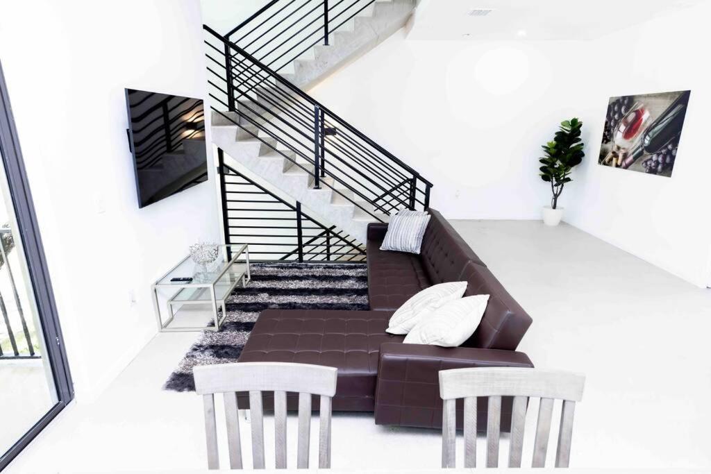 Huge 4 Bedroom Townhouse W/ Private Rooftop & Bbq Miami Exterior photo